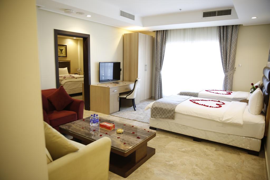 Adams Hotel Kuwait City Exterior photo