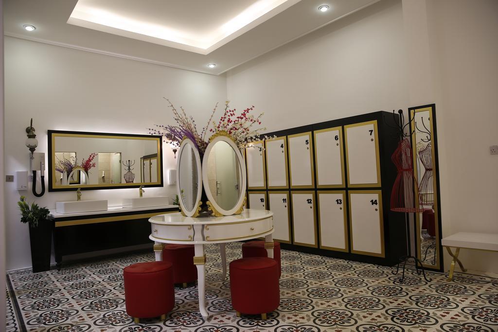 Adams Hotel Kuwait City Exterior photo