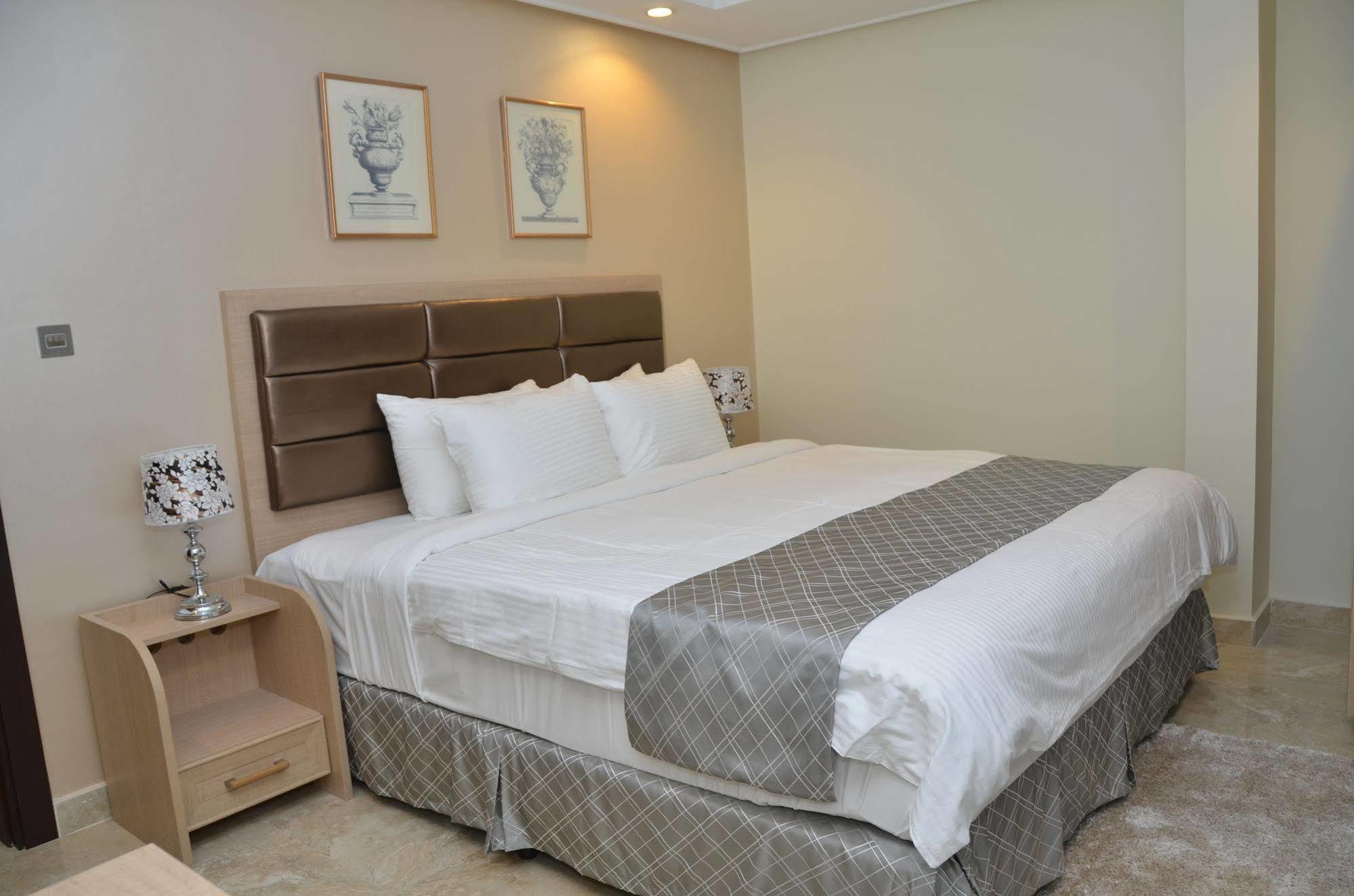 Adams Hotel Kuwait City Exterior photo