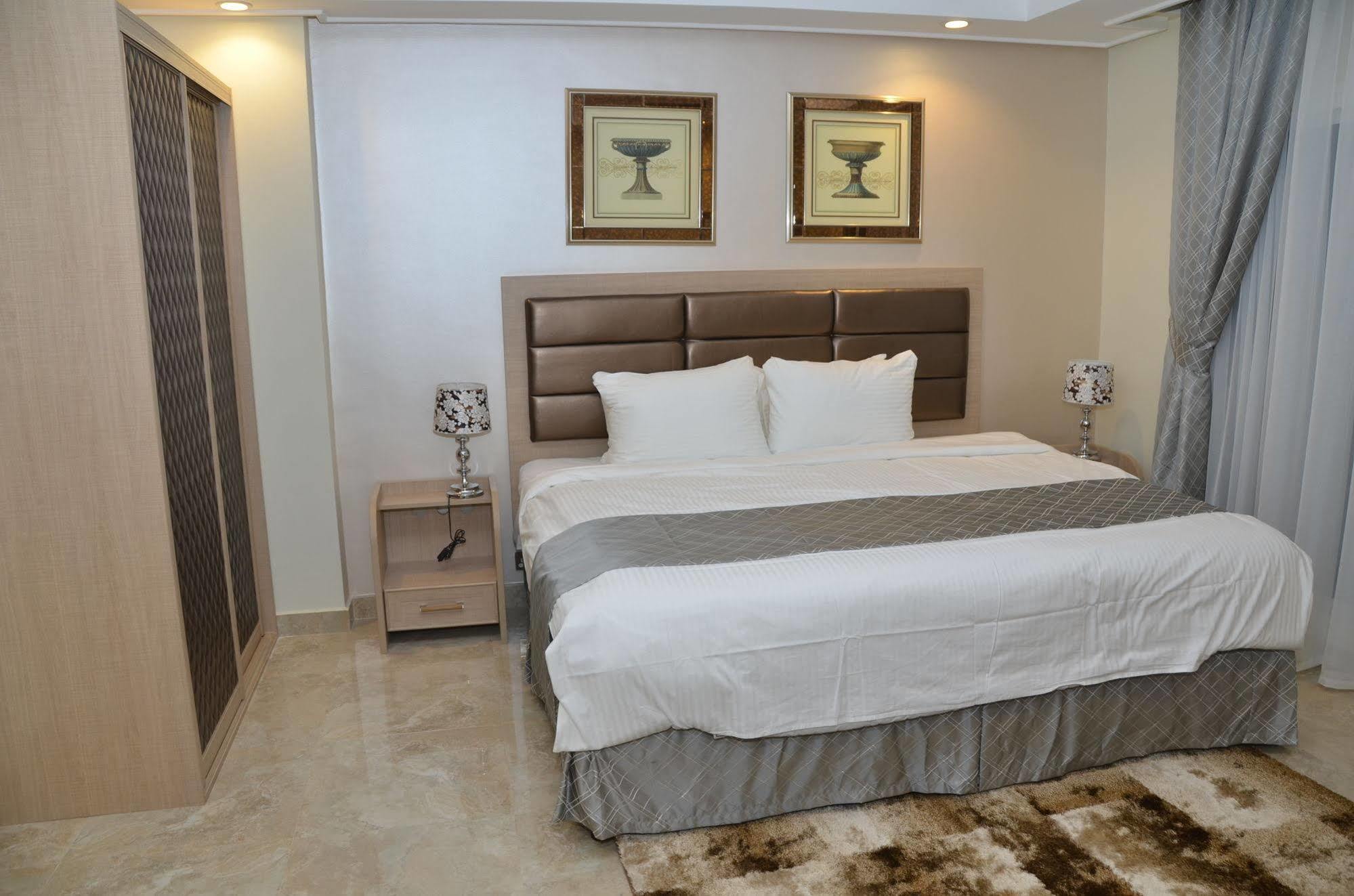 Adams Hotel Kuwait City Exterior photo