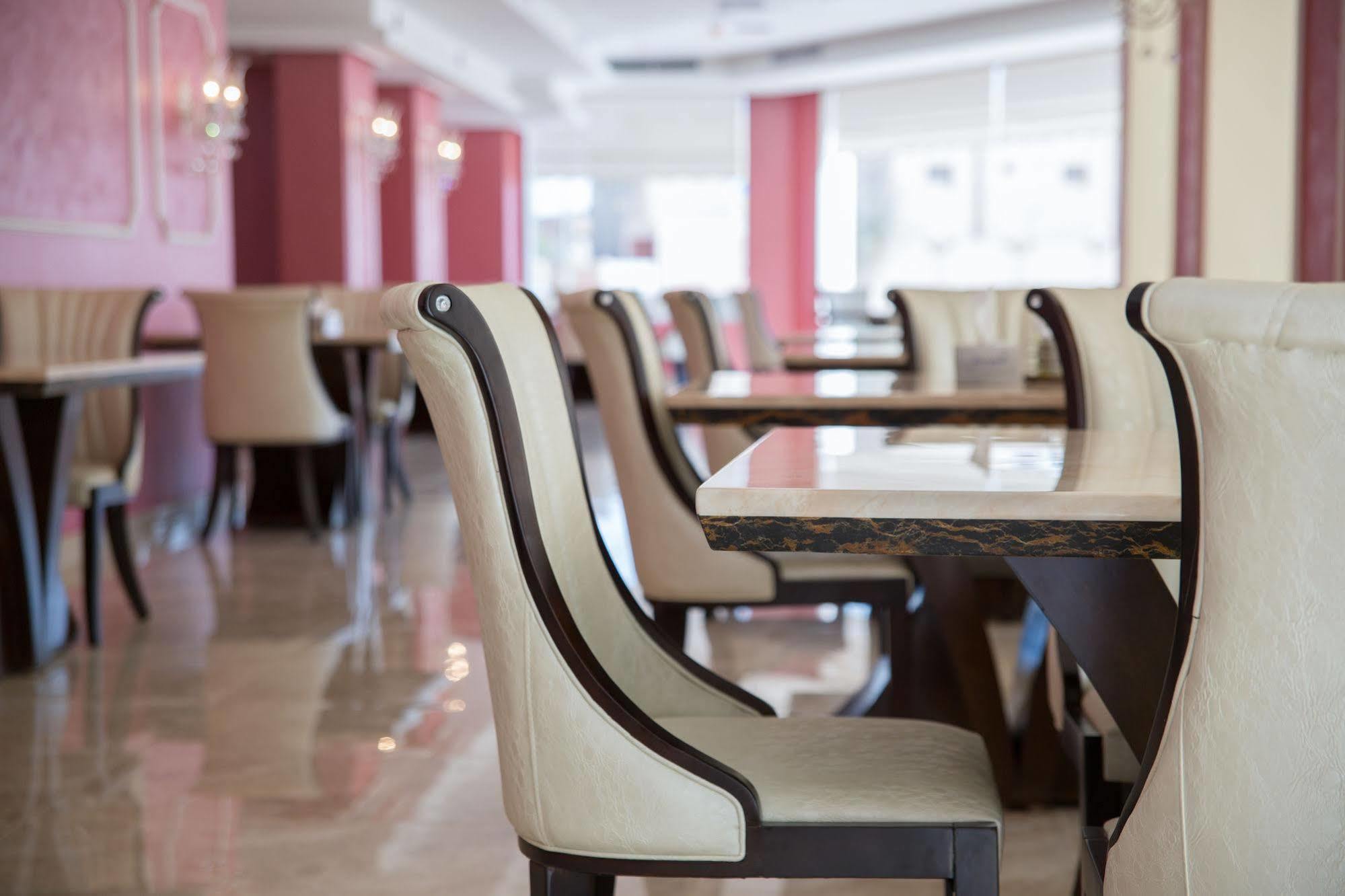 Adams Hotel Kuwait City Exterior photo